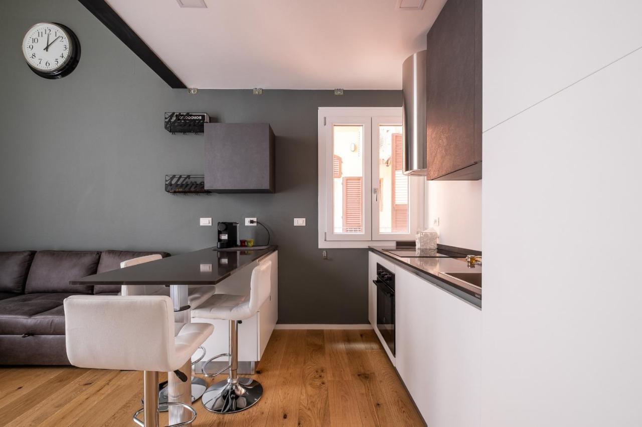 Mazzini Elegant Apartment By Wonderful Italy Bologna Exterior photo